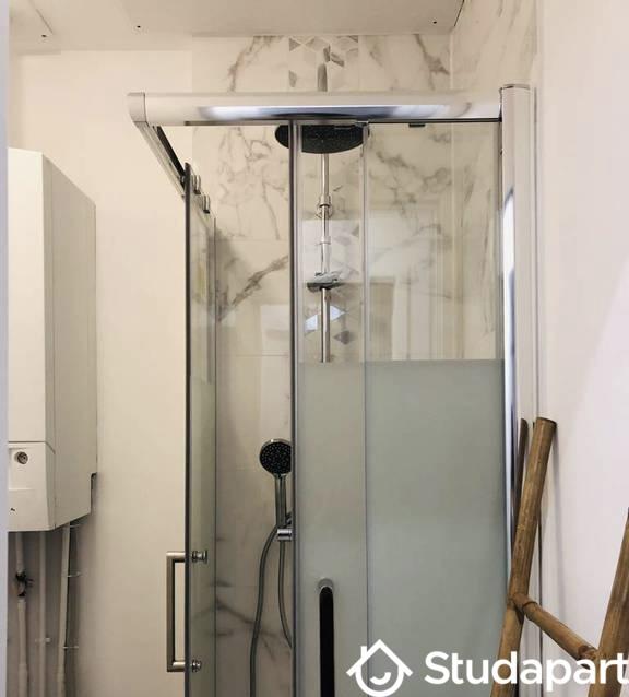 Chambre - 9 m² - 1 pièce