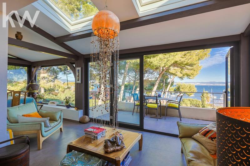 Villa - 200 m² - 6 pièces