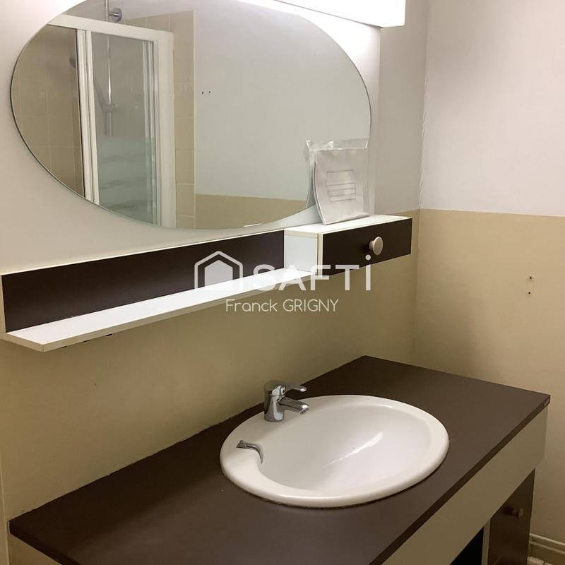 Appartement - 93 m² - 5 pièces