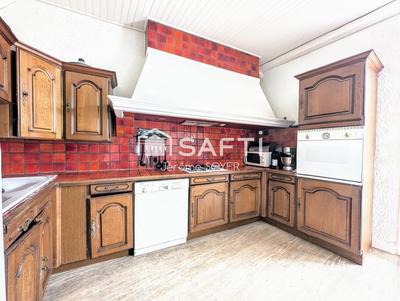 Maison - 184 m² - 7 pièces