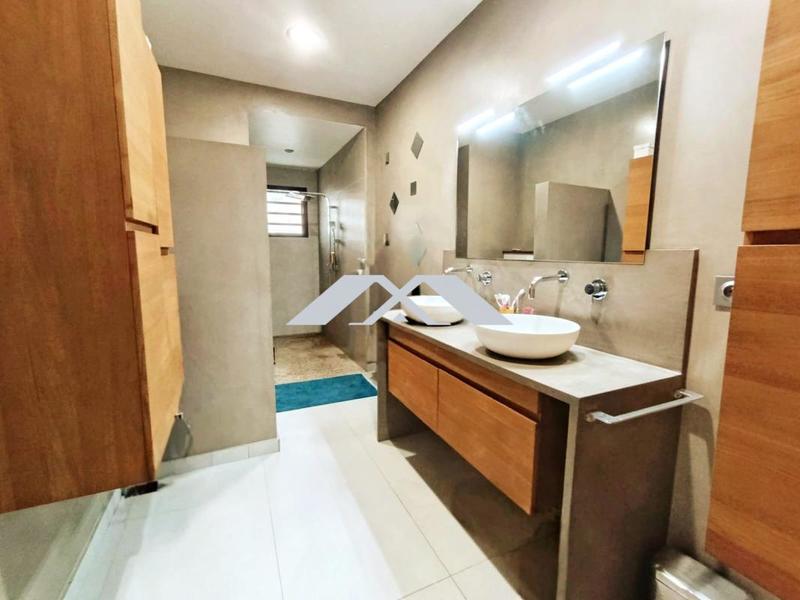 Villa - 145 m² - 5 pièces