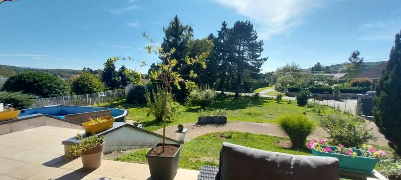 Maison - 216 m² - 7 pièces