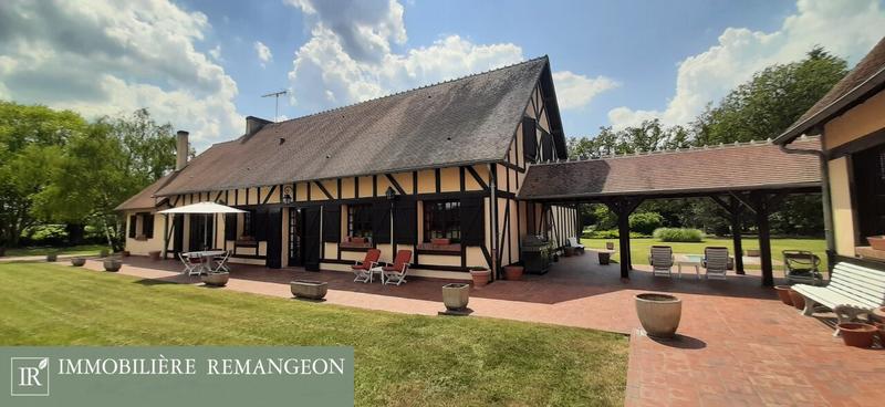 Demeure - 399 m² - 8 pièces