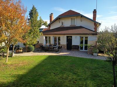 Maison - 158 m² - 6 pièces