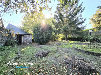 Propriété - 275 m² - 17 pièces