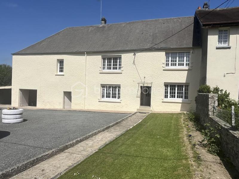 Maison traditionnelle - 120 m² - 7 pièces