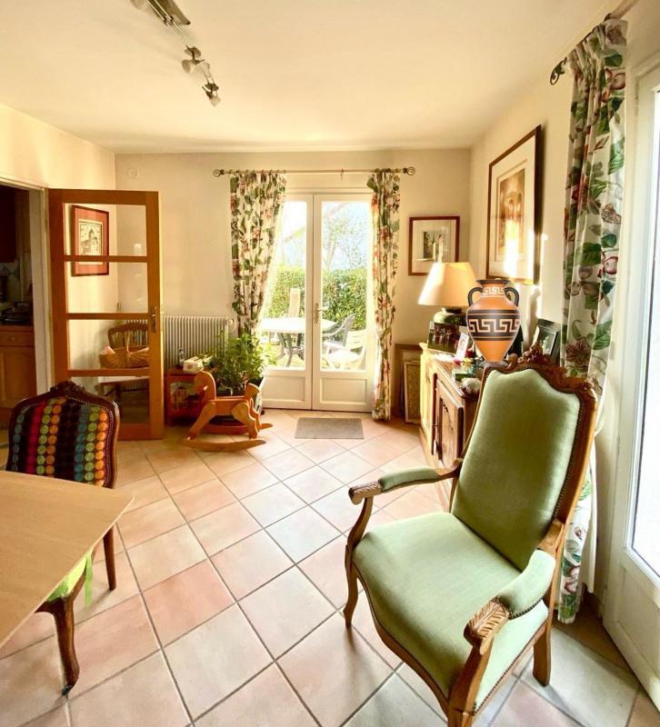 Pavillon - 140 m² - 7 pièces