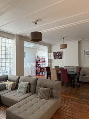 Maison de ville - 147 m² - 6 pièces