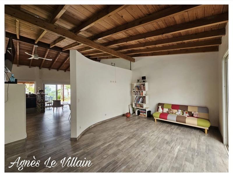 Maison - 168 m² - 6 pièces