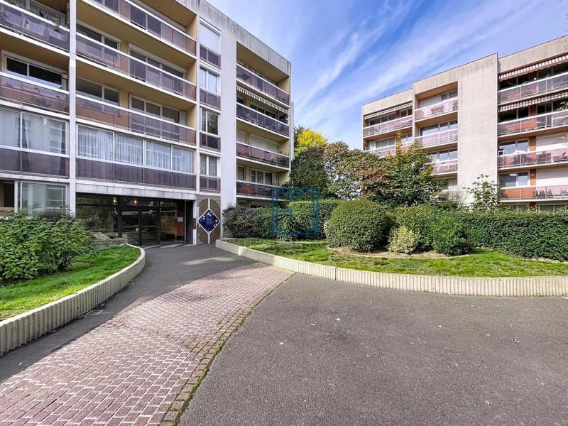 Appartement - 75 m² - 3 pièces