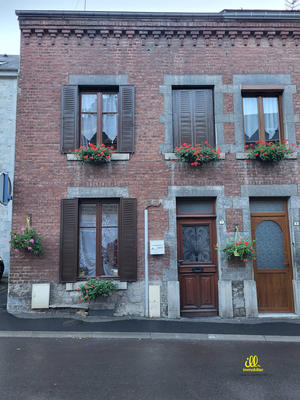 Maison - 90 m² - 5 pièces