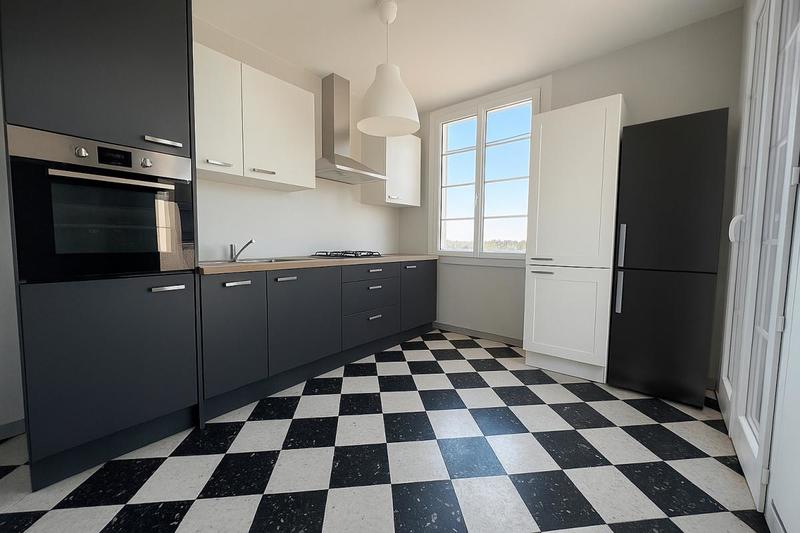 Appartement - 101 m² - 4 pièces