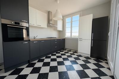 Appartement - 101 m² - 4 pièces