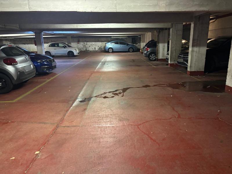 Parking / Garage - 12 m²