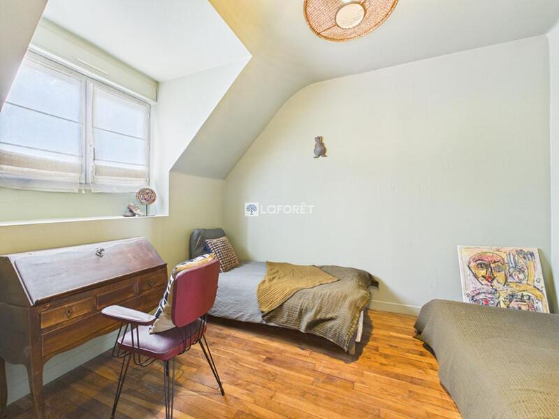 Propriété - 191 m² - 6 pièces