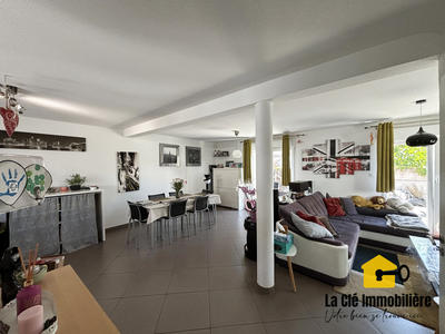 Maison - 92 m² - 5 pièces