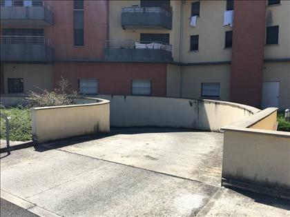 Parking / Garage - 18 m²