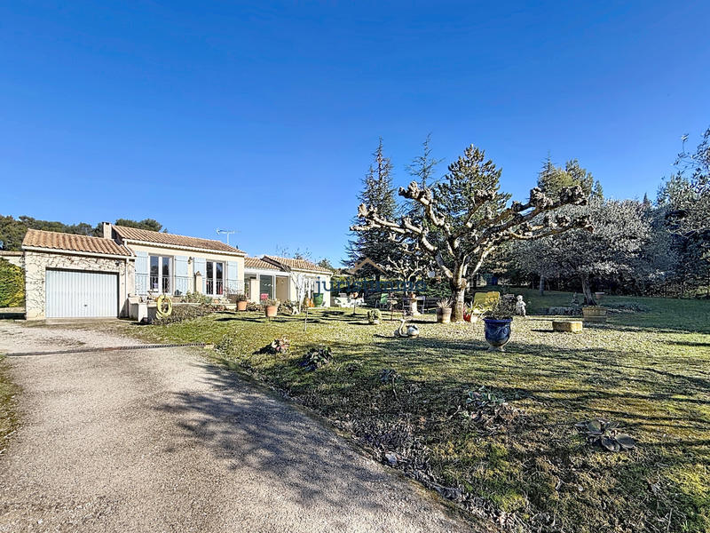 Maison - 92 m² - 4 pièces