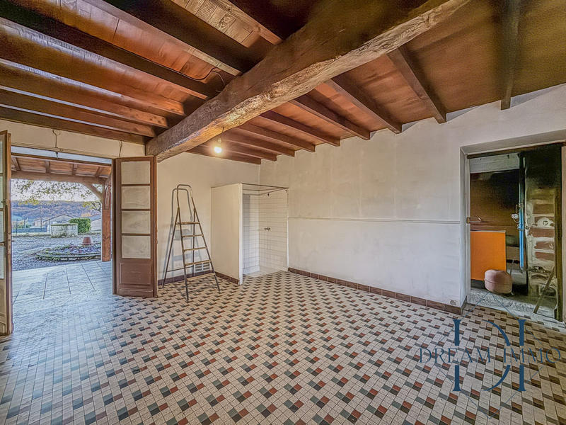 Maison - 230 m² - 7 pièces