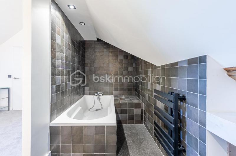 Maison d'architecte - 358 m² - 8 pièces