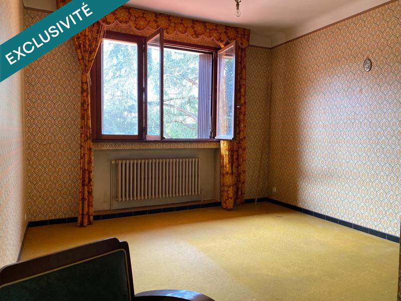 Maison - 233 m² - 9 pièces