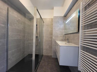 Appartement - 85 m² - 3 pièces