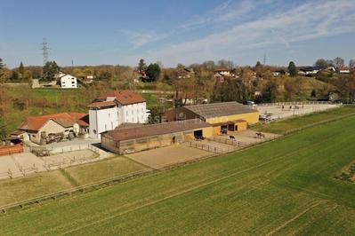 Maison de domaine équestre - 859 m² - 13 pièces