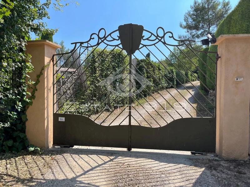 Villa - 210 m² - 7 pièces