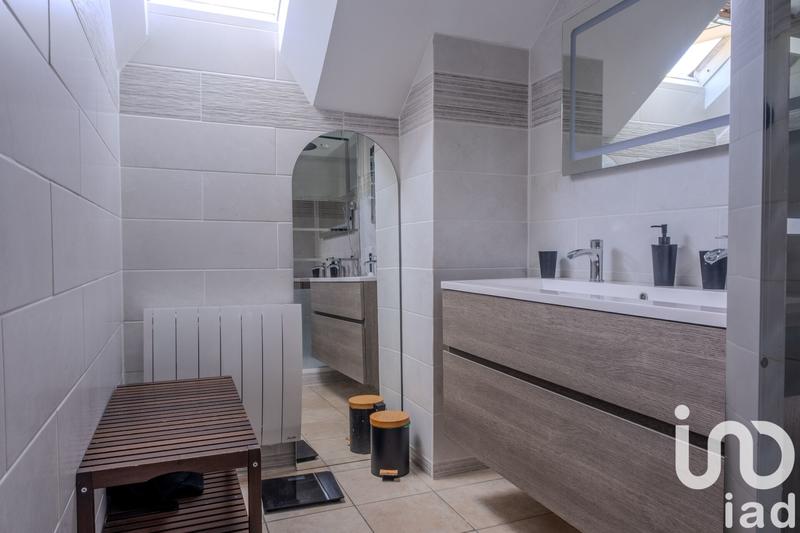 Maison - 176 m² - 7 pièces