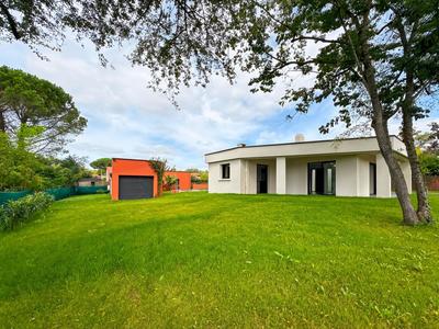 Maison - 153 m² - 5 pièces