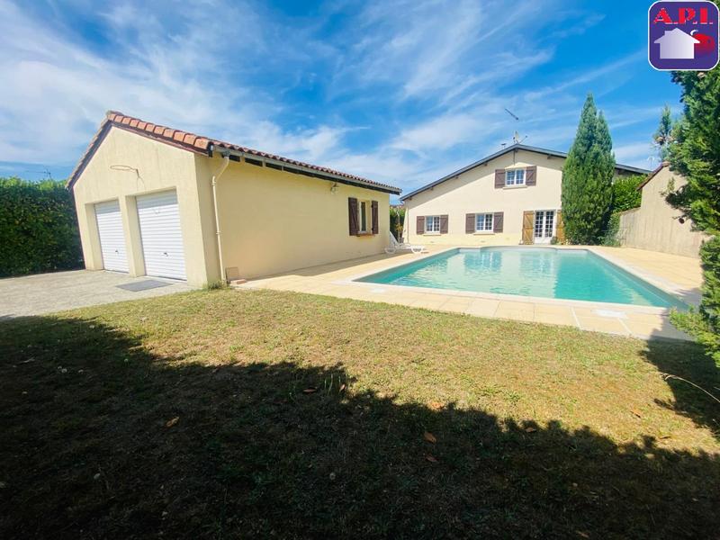 Maison - 172 m² - 7 pièces