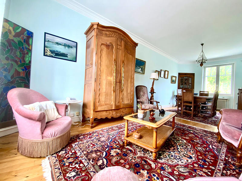 Maison - 123 m² - 8 pièces