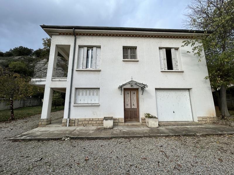Maison - 96 m² - 5 pièces