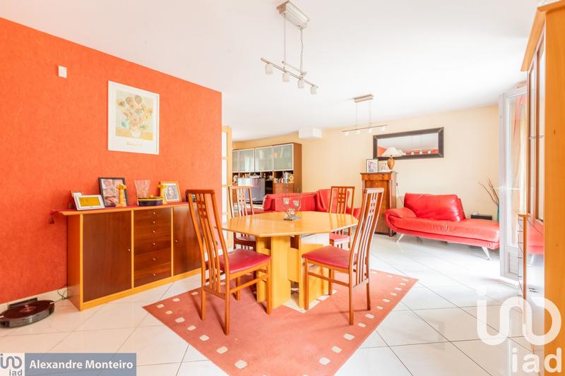 Maison - 180 m² - 8 pièces