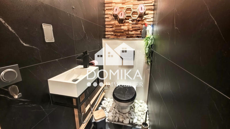 Maison - 93 m² - 6 pièces