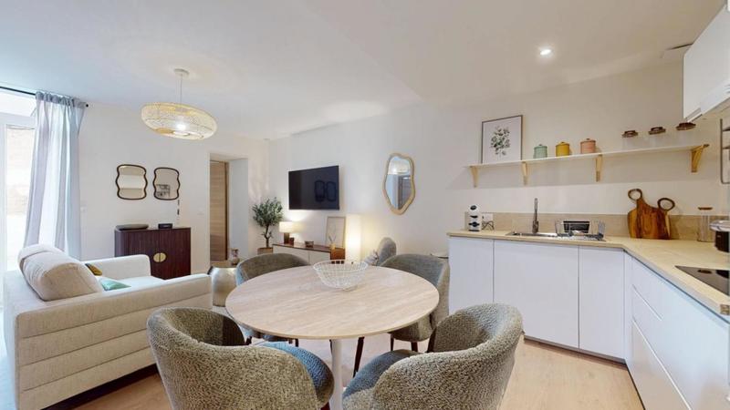 Appartement - 77 m² - 5 pièces