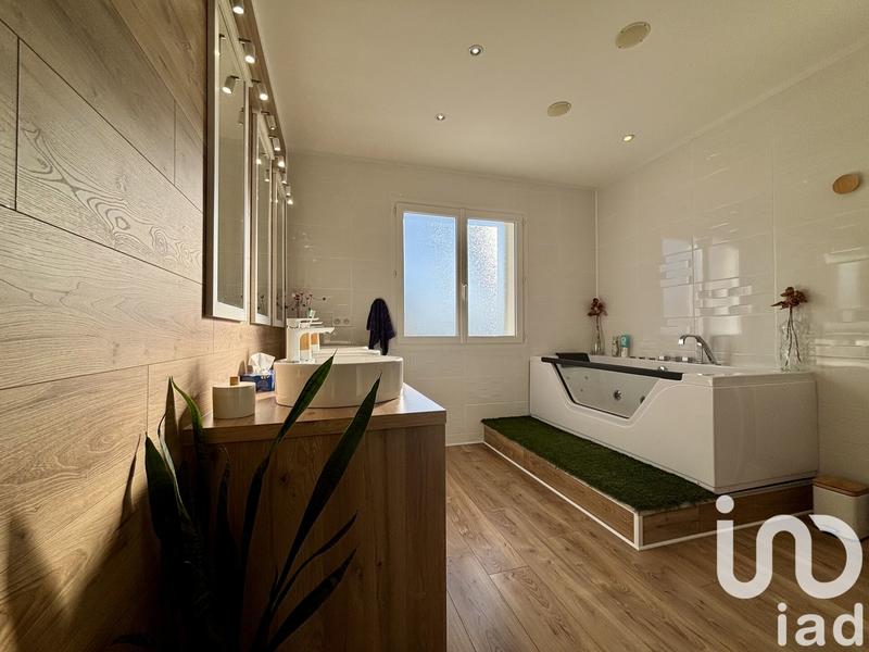 Maison - 157 m² - 5 pièces