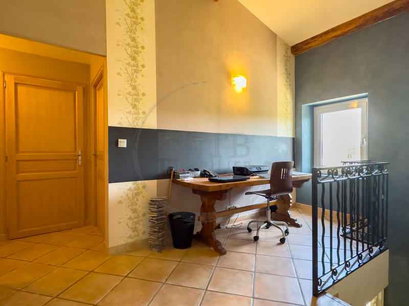 Maison - 180 m² - 5 pièces