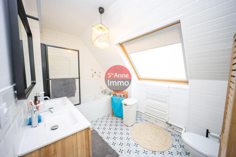 Maison - 100 m² - 5 pièces