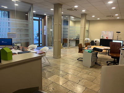 Local commercial - 150 m²