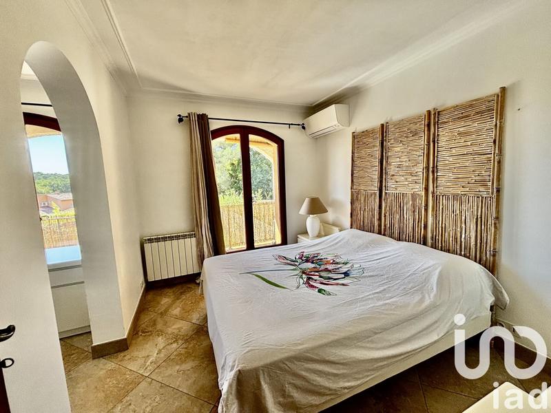 Maison - 212 m² - 8 pièces