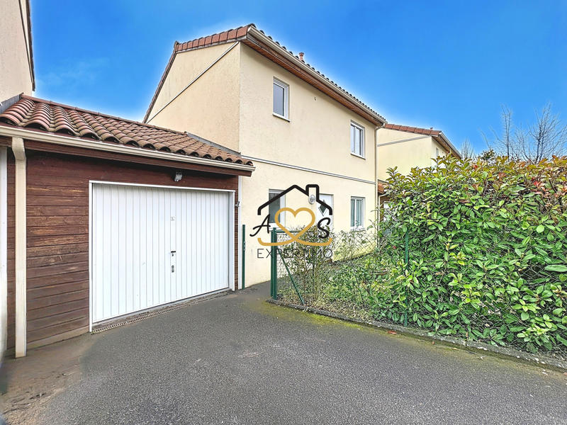 Maison - 84 m² - 4 pièces