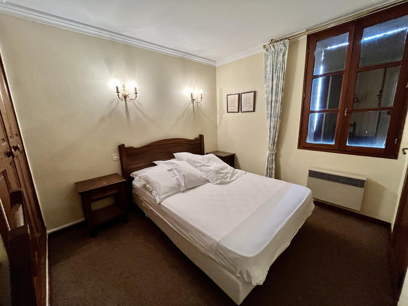 Maison de village - 180 m² - 10 pièces