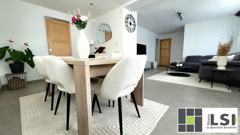 Maison - 110 m² - 7 pièces