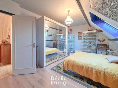 Maison - 137 m² - 6 pièces