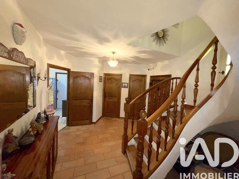 Maison - 189 m² - 5 pièces