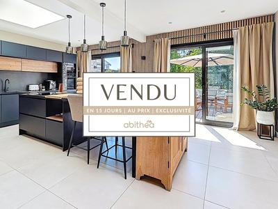 Maison - 169 m² - 7 pièces