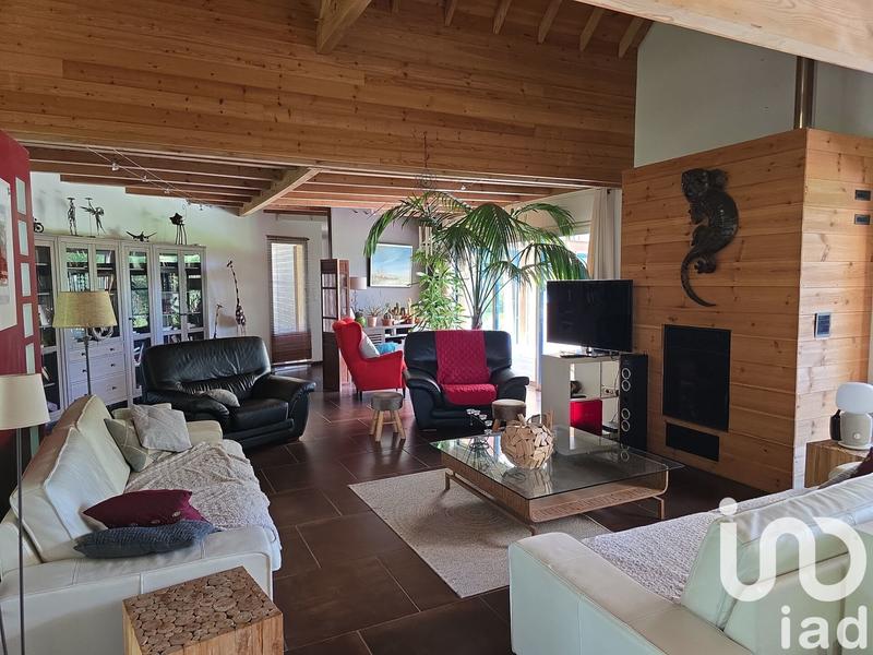Maison de maîtres - 243 m² - 7 pièces