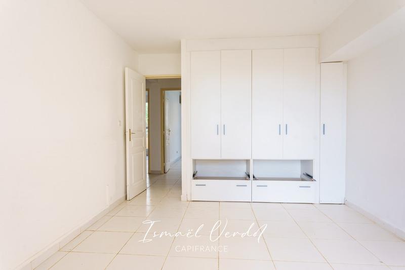 Appartement - 99 m² - 4 pièces