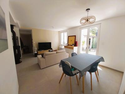 Maison - 80 m² - 5 pièces